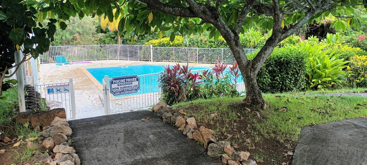 Superbe Appartement Vue Sur Mer Sainte-Anne Exterior foto